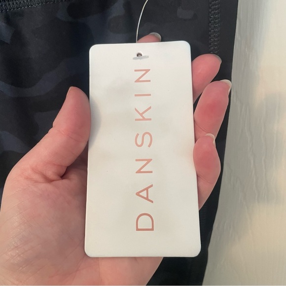 Danskin Women's Super Soft Legging Yoga Pants Black Camo Small Active Athleisure - Picture 2 of 6